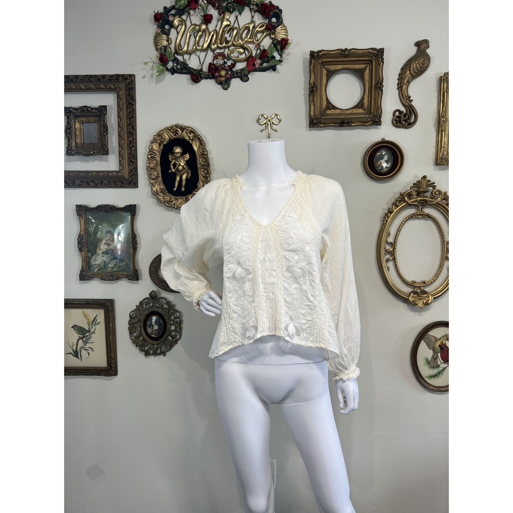 Free People Cream Embroidered Lace Inset peasant Blouse XS